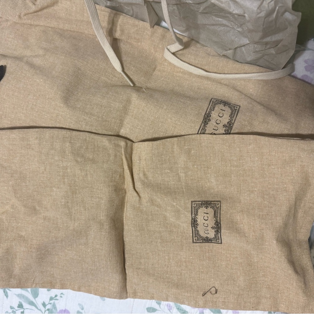 Gucci Beige Platform Sneakers - Picture 3 of 5